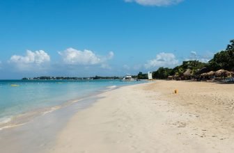 Most Beautiful Caribbean Islands to Visit in 2025 (Ranked & Explained)